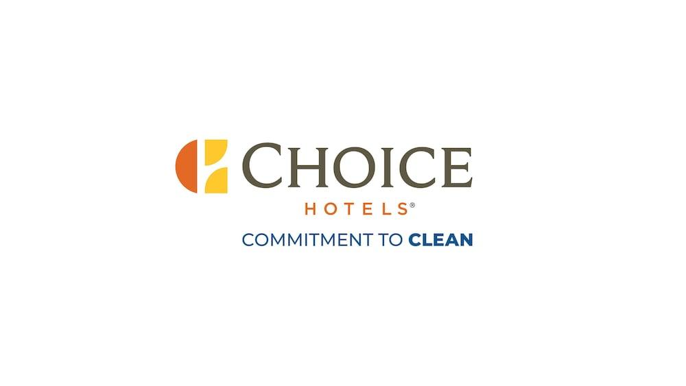 Econo Lodge At Military Circle Norfolk Bagian luar foto